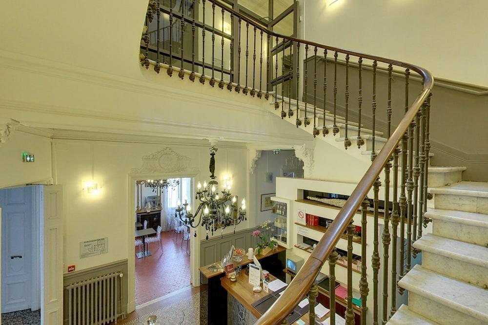 נרבון Hotel La Residence מראה חיצוני תמונה